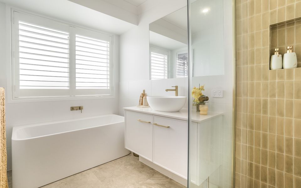 BLONDIE – Escape to the Water’s Edge | Holiday Yamba