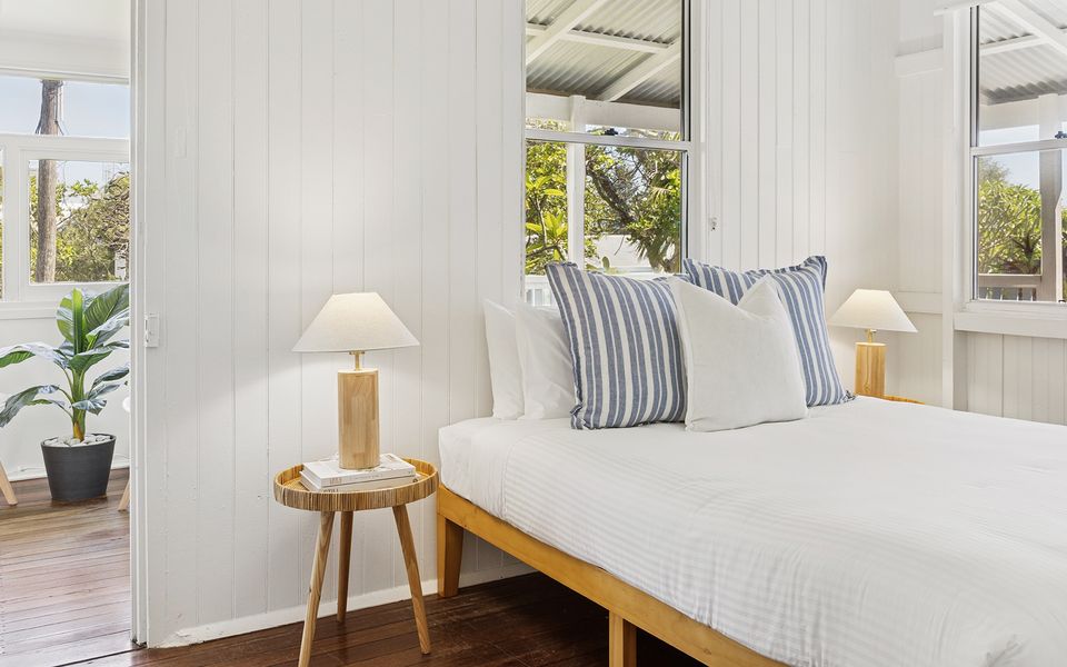 SANDY CHEEKS – Charming Beach Cottage | Holiday Yamba