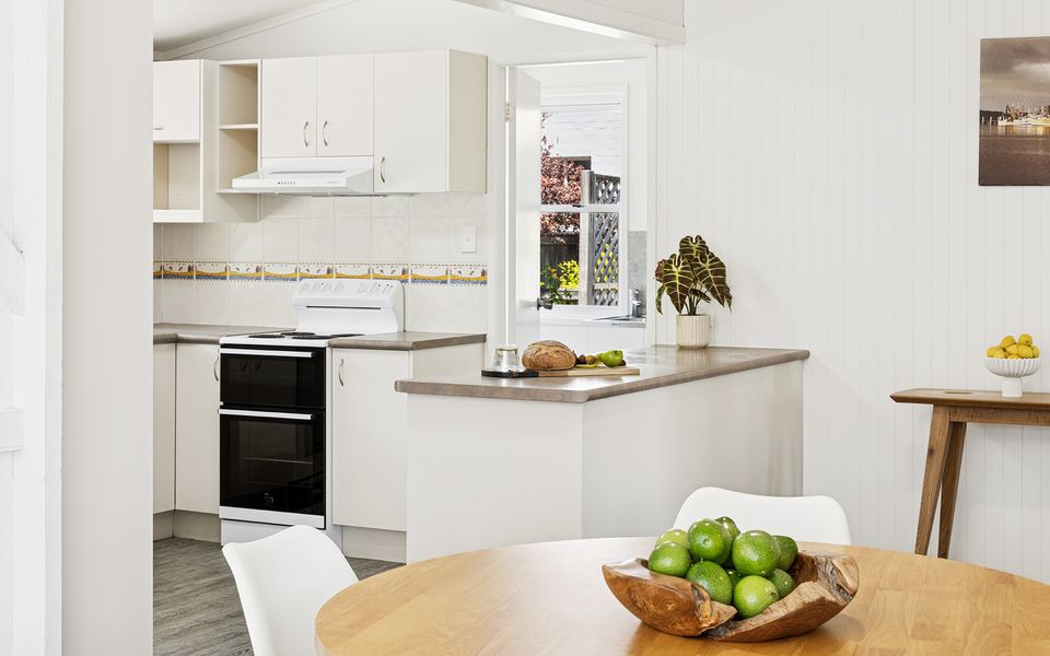 SANDY CHEEKS – Charming Beach Cottage | Holiday Yamba