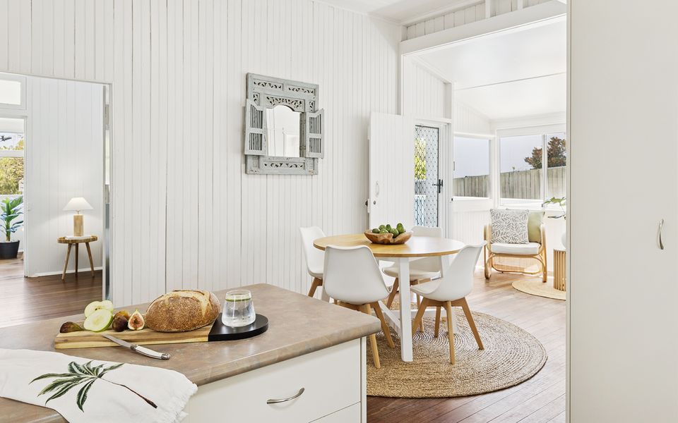 SANDY CHEEKS – Charming Beach Cottage | Holiday Yamba