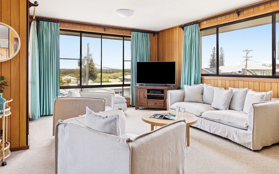 THALASSA – Hear The Surf | Holiday Yamba