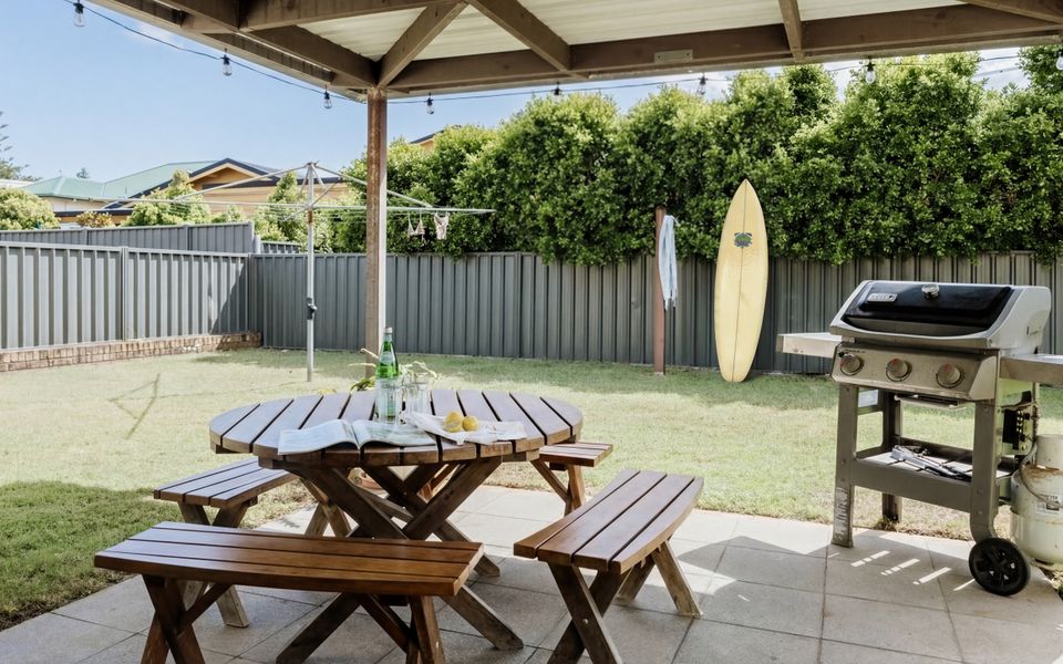 THALASSA – Hear The Surf | Holiday Yamba