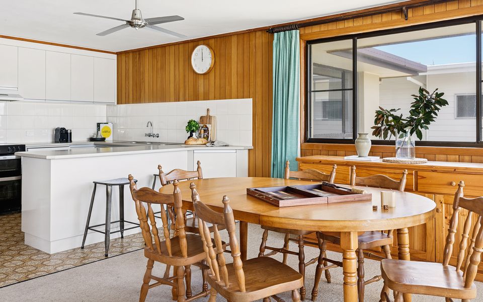 THALASSA – Hear The Surf | Holiday Yamba