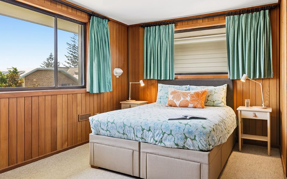 THALASSA – Hear The Surf | Holiday Yamba