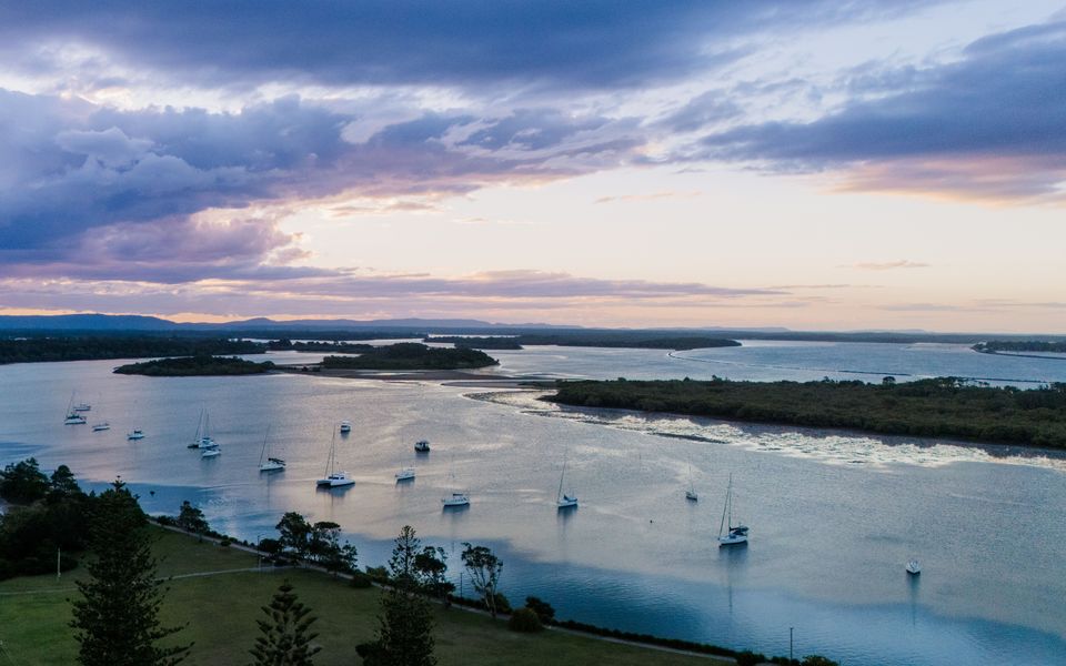 RIVER AND SALT – Spacious Family Escape Near Yamba’s Best Beaches – Holiday Yamba