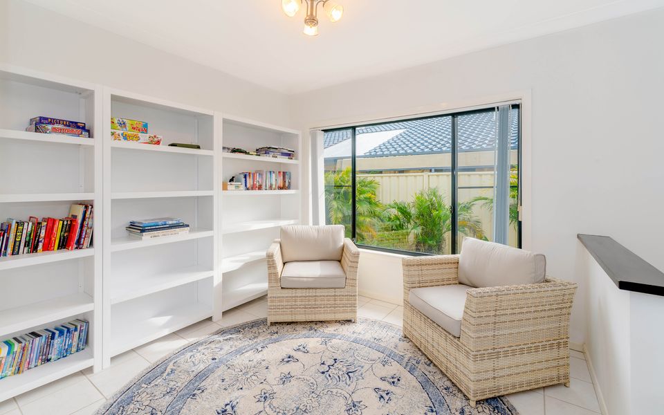 TAROONA – Majestic Waterfront Holiday Yamba