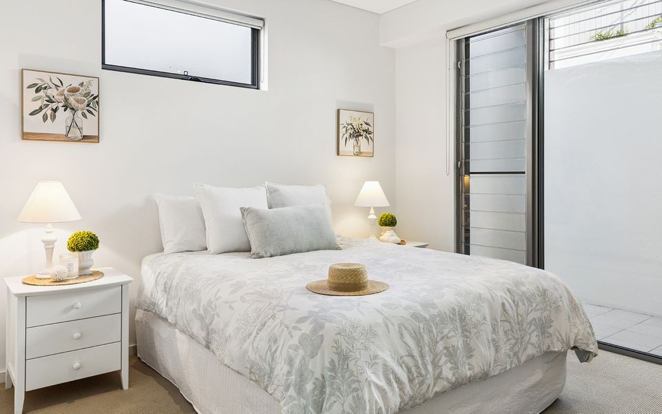 WHITE SAILS 2 – Timeless Coastal Elegance with Pool & Ocean Views | Holiday Yamba