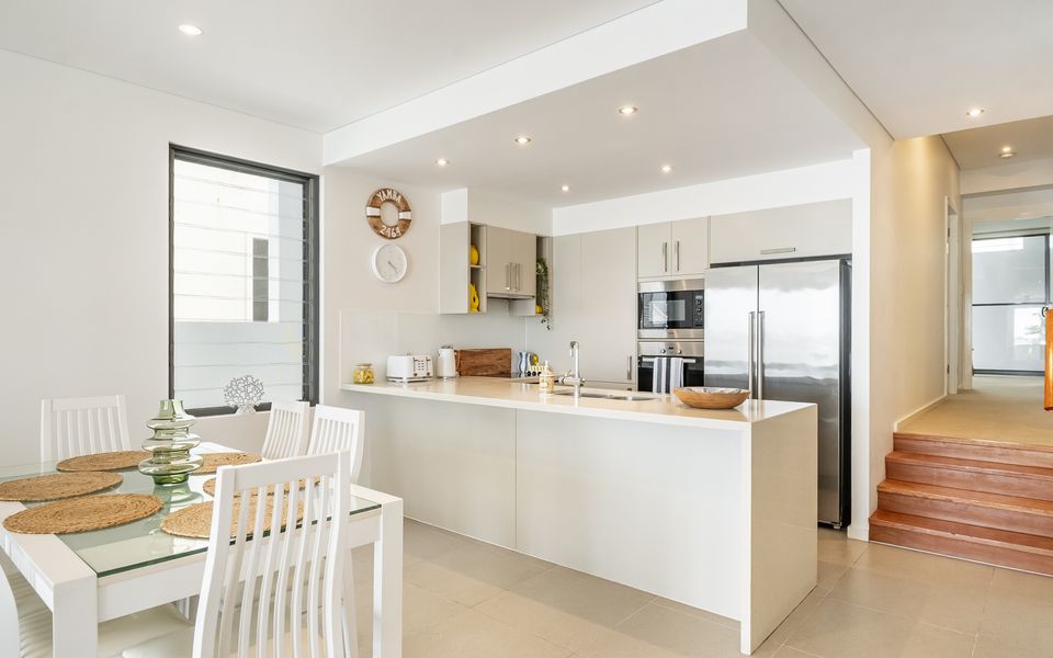 WHITE SAILS 2 – Timeless Coastal Escape | Holiday Yamba