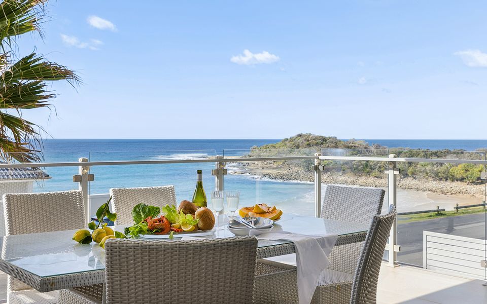 WHITE SAILS 2 – Timeless Coastal Elegance with Pool & Ocean Views | Holiday Yamba