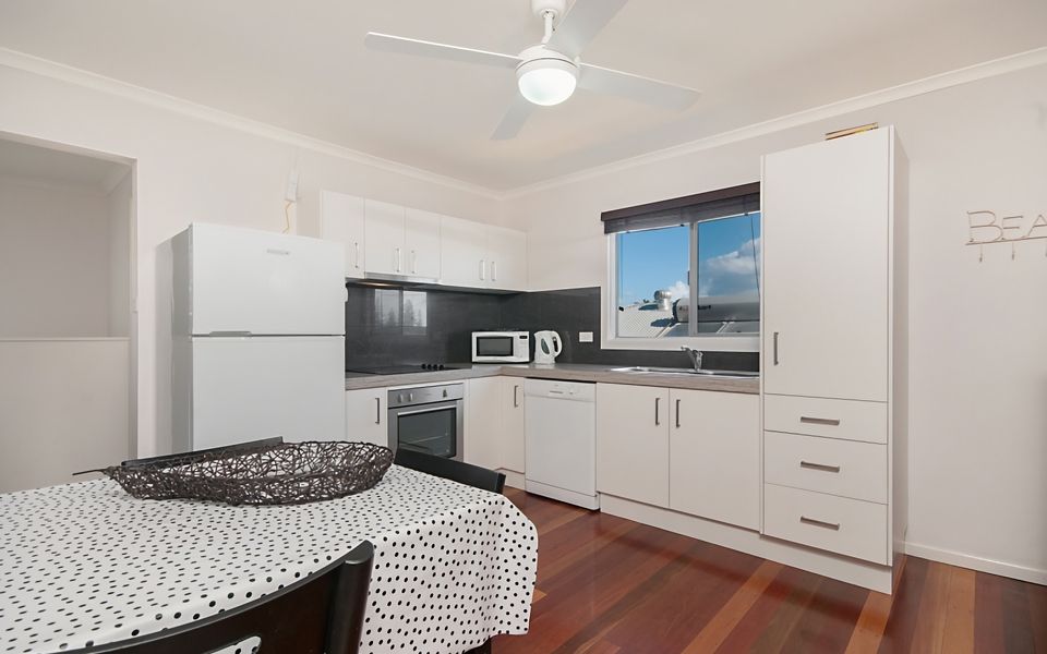 CONVENT COTTAGE | Pet friendly home in the center of town