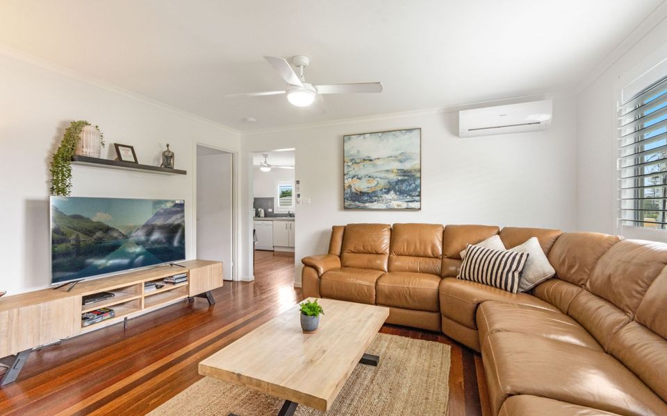 CONVENT COTTAGE | Pet friendly home in the center of town