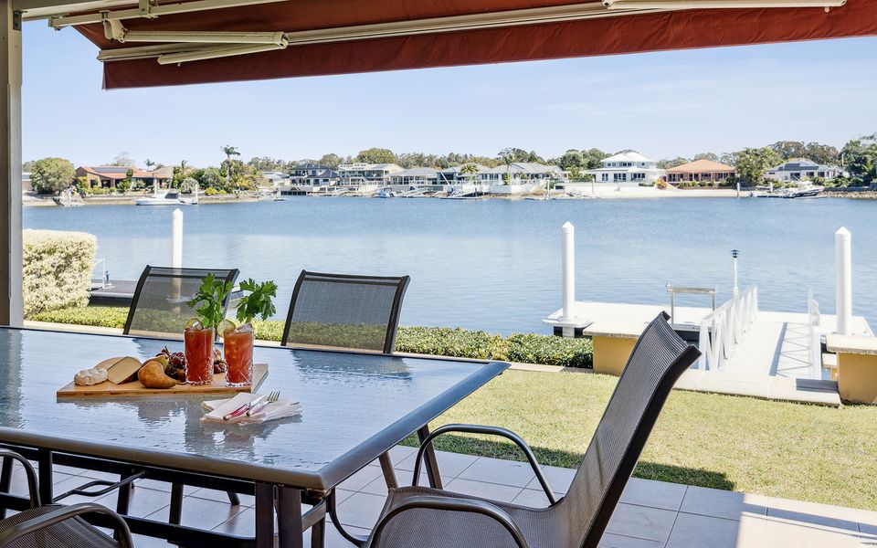 POINT PARADISO | Glorious waterfront