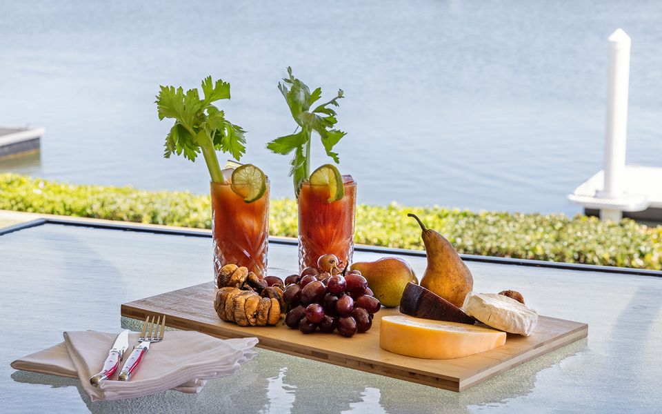 POINT PARADISO | Glorious waterfront