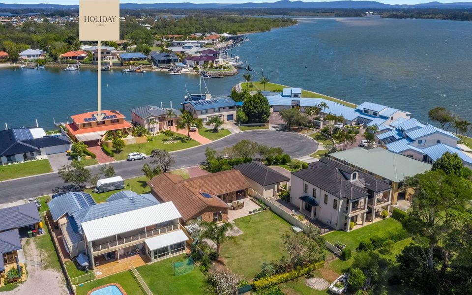 POINT PARADISO | Glorious waterfront