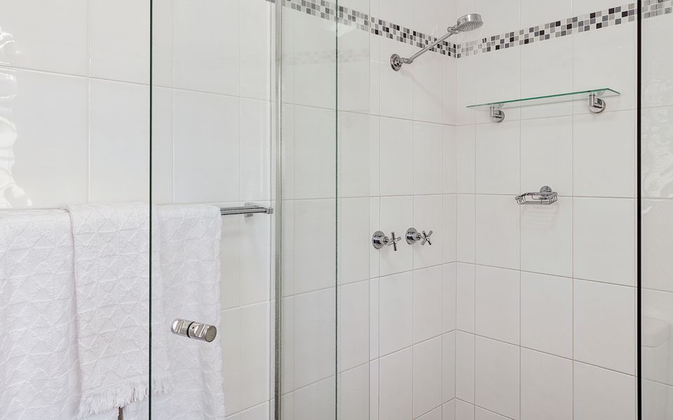 POINT PARADISO | Glorious waterfront