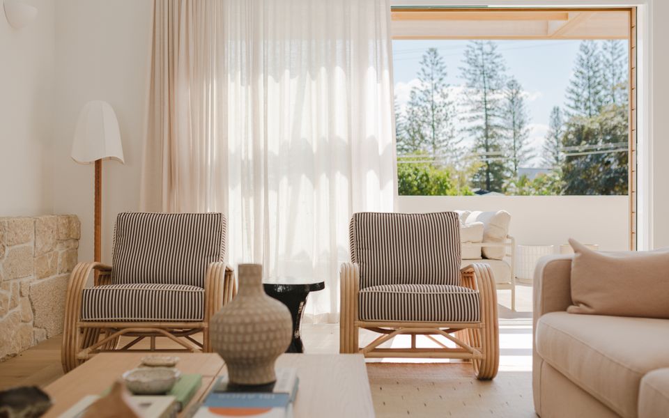 CLARENCE HOUSE- A Stay Above The Ordinary | Holiday Yamba