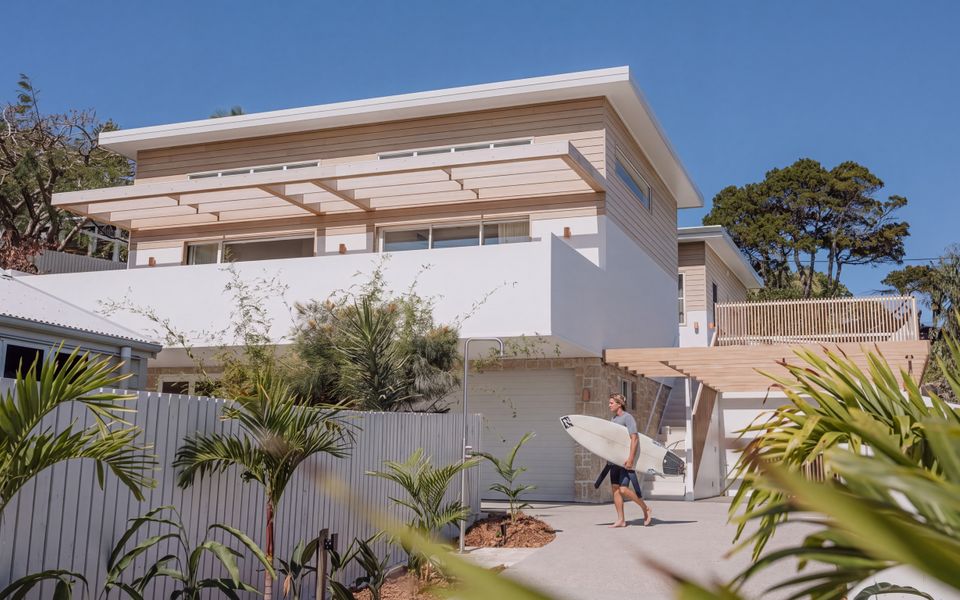 CLARENCE HOUSE- A Stay Above The Ordinary | Holiday Yamba