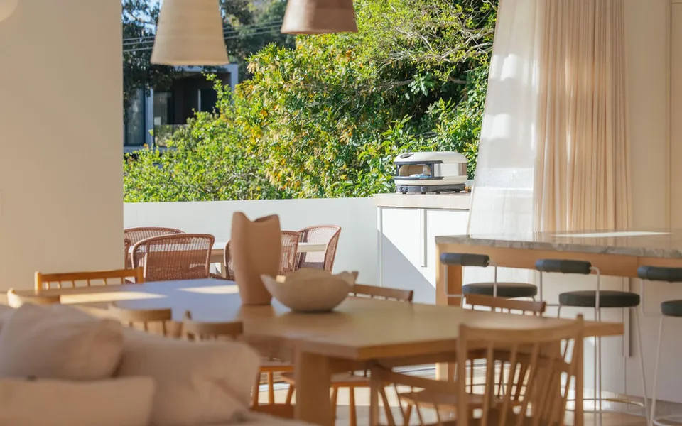 CLARENCE HOUSE- A Stay Above The Ordinary | Holiday Yamba