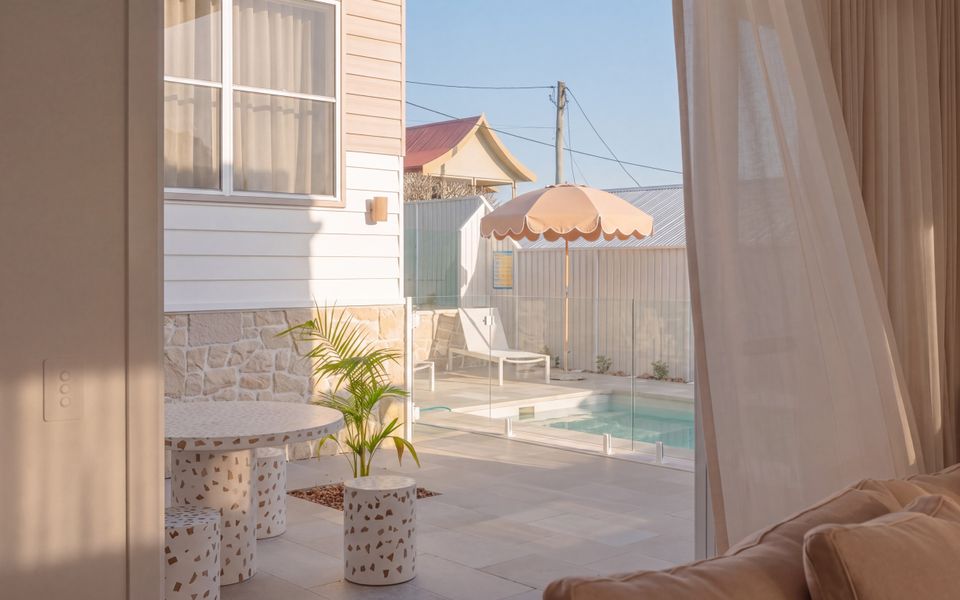 CLARENCE HOUSE- A Stay Above The Ordinary | Holiday Yamba