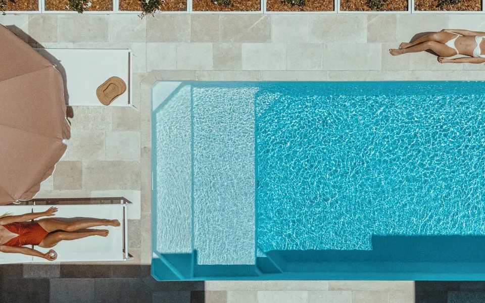 CLARENCE HOUSE- A Stay Above The Ordinary | Holiday Yamba