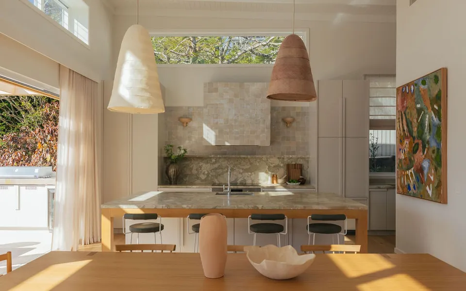 CLARENCE HOUSE- A Stay Above The Ordinary | Holiday Yamba