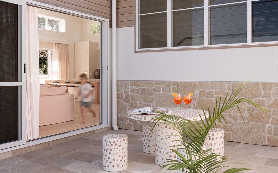 CLARENCE HOUSE- A Stay Above The Ordinary | Holiday Yamba