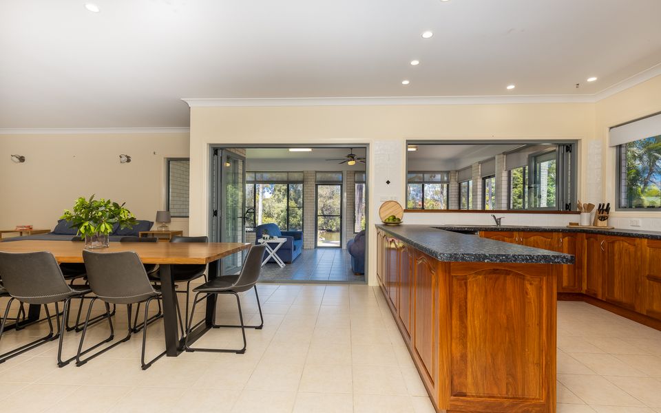 NEWPORT RETREAT- | Holiday Yamba
