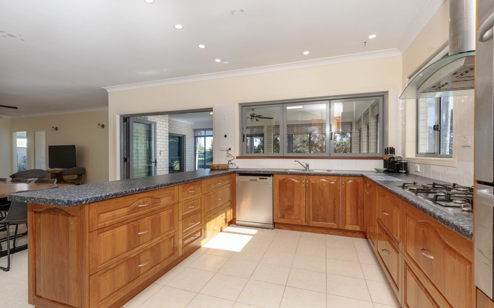 NEWPORT RETREAT- | Holiday Yamba