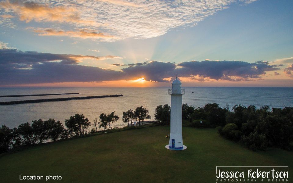 ARCOOLA 1 | Overlooking Main Beach