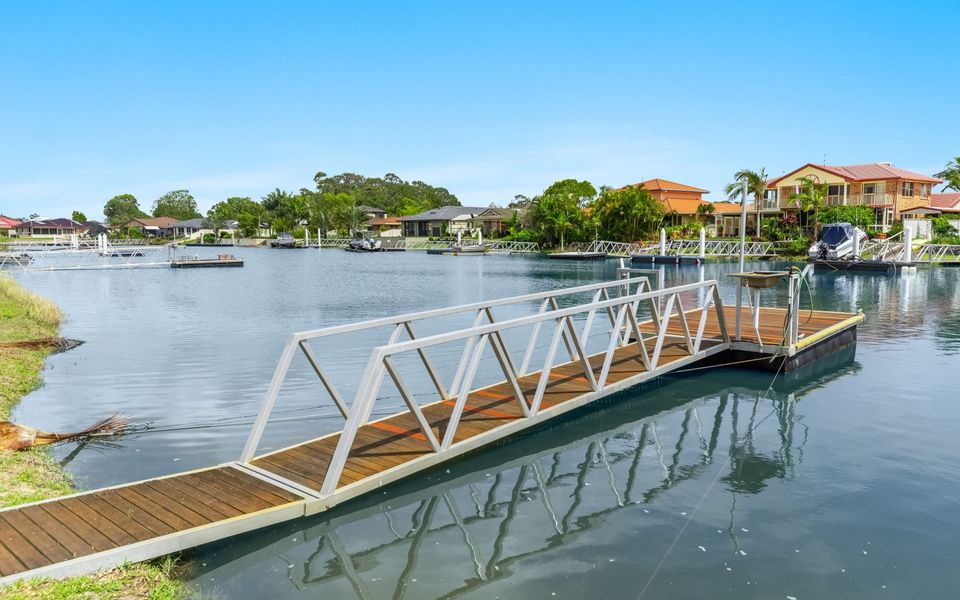 NABILLA COURT | Canal Front Duplex