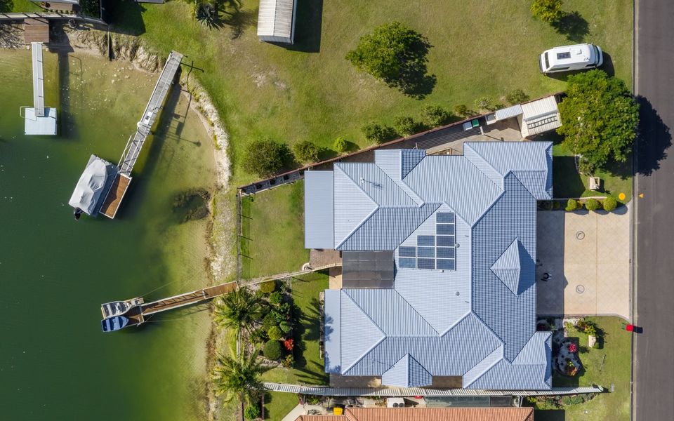 NABILLA COURT | Canal Front Duplex