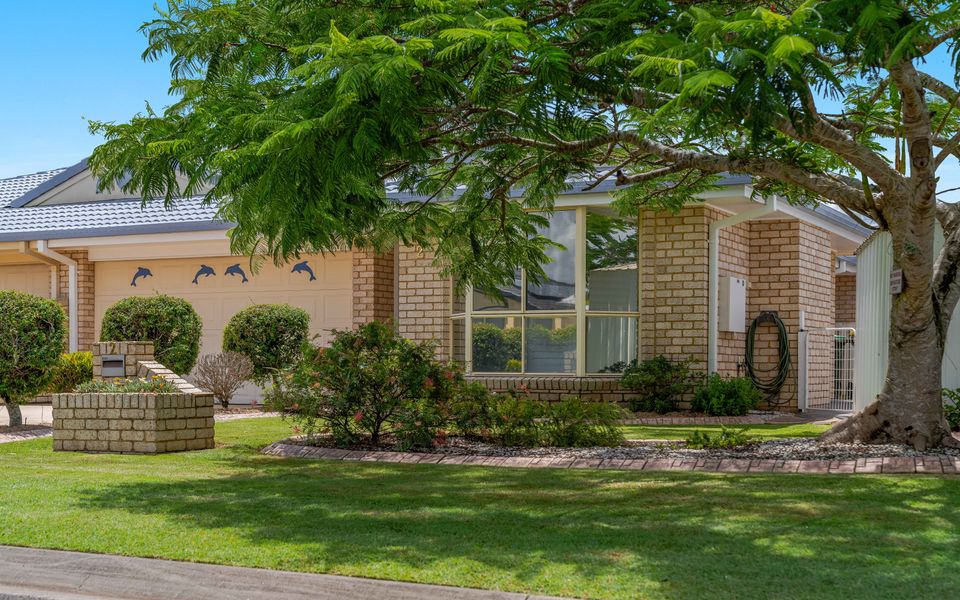 NABILLA COURT | Canal Front Duplex