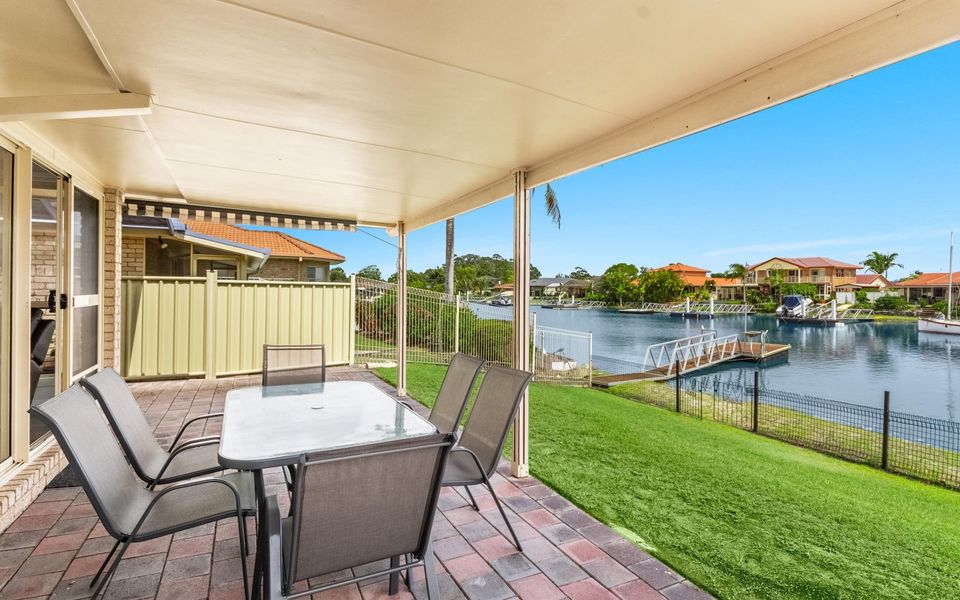 NABILLA COURT | Canal Front Duplex