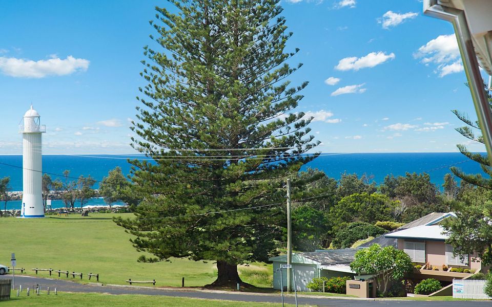 PILOTAGE 4 | Best sunset views in town