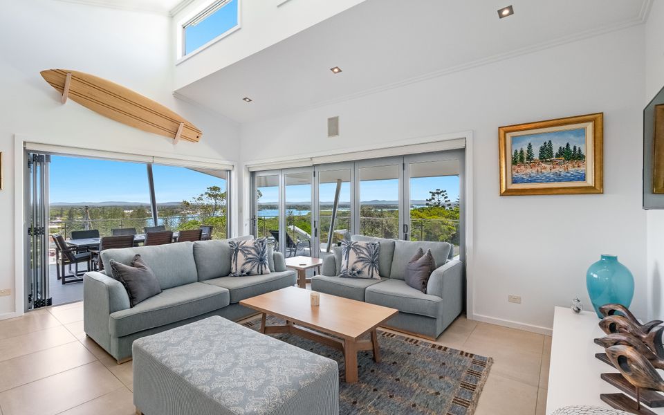 PILOTAGE 4 | Best sunset views in town