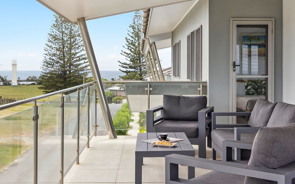 PILOTAGE 4 – Luxury Oceanview Penthouse | Holiday Yamba