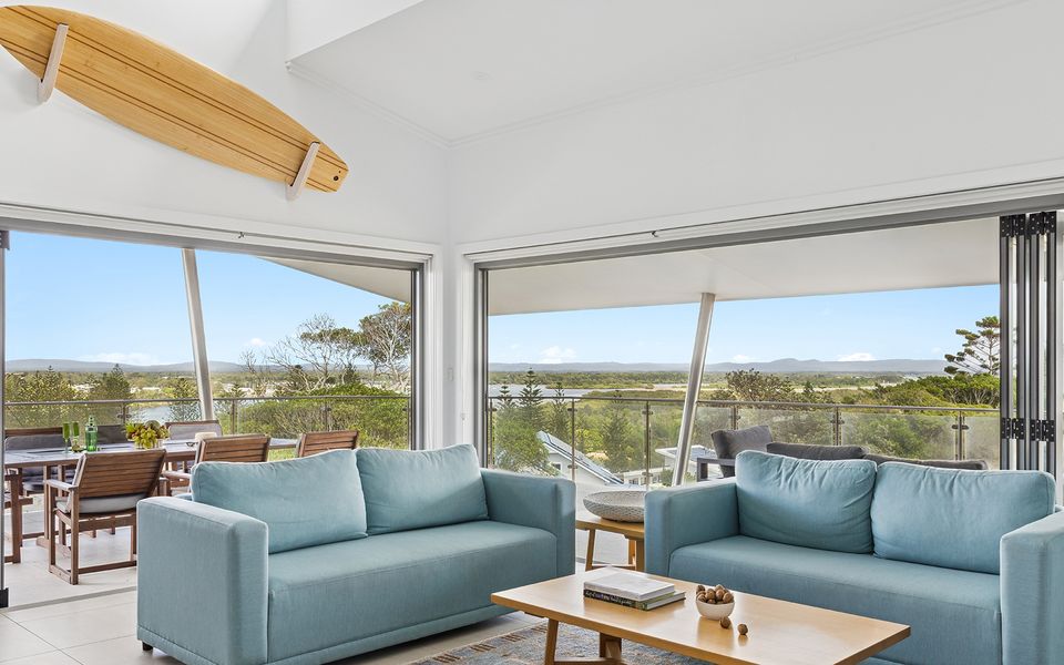 PILOTAGE 4 – Luxury Oceanview Penthouse | Holiday Yamba