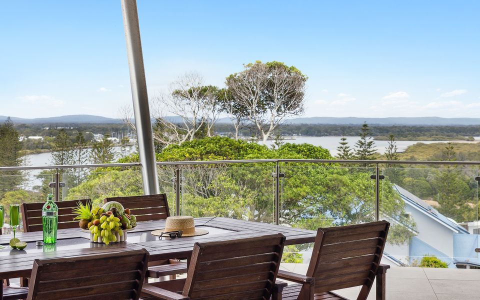PILOTAGE 4 – Luxury Oceanview Penthouse | Holiday Yamba