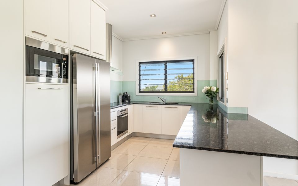 PILOTAGE 1 | Position and views