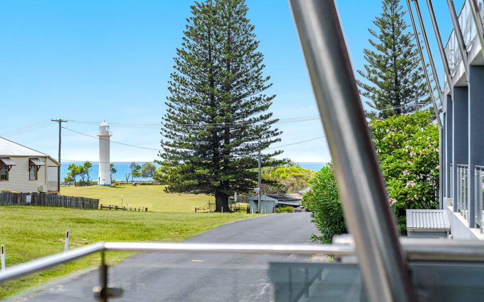 PILOTAGE 1 | Position and views