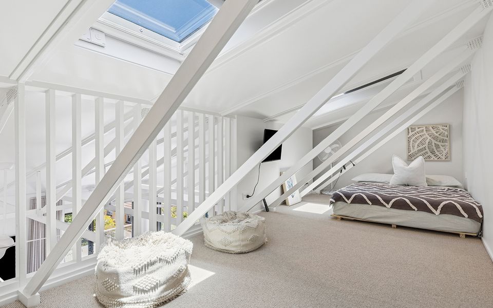 TALINGA 5 | Location and views