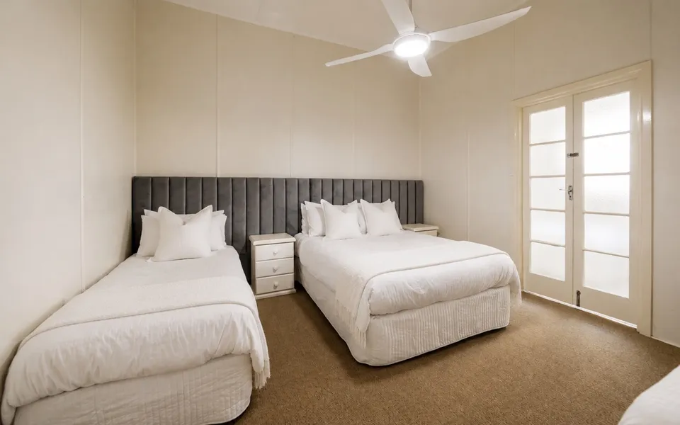 CLARENCE COURT ON THE BEACH – Pet-Friendly Beach House Opposite Main Beach | Holiday Yamba