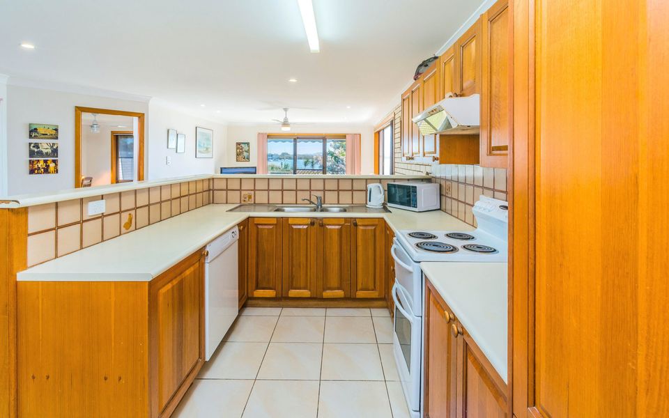 PENINSULA COURT – UNIT 1