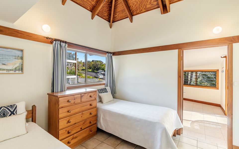 THE HIDEAWAY IN ANGOURIE | Hear the waves from Spookys Beach