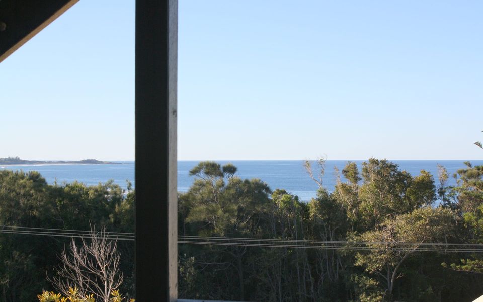 THE HIDEAWAY IN ANGOURIE | Hear the waves from Spookys Beach