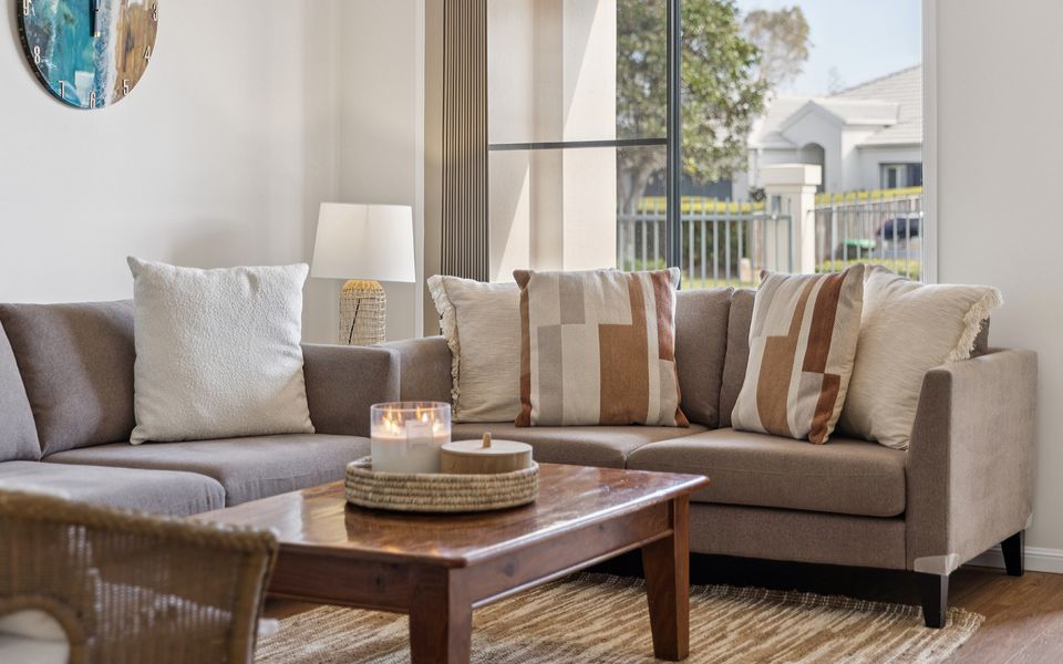 CATALINA COURT – UNIT 7 | Just a short walk to Pippi Beach