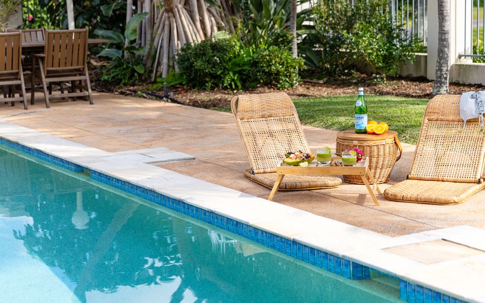 CATALINA COURT – UNIT 7 | Just a short walk to Pippi Beach