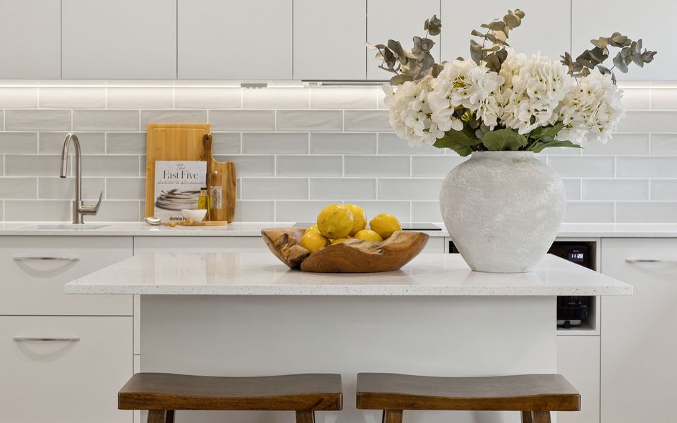 CATALINA COURT – UNIT 7 | Just a short walk to Pippi Beach