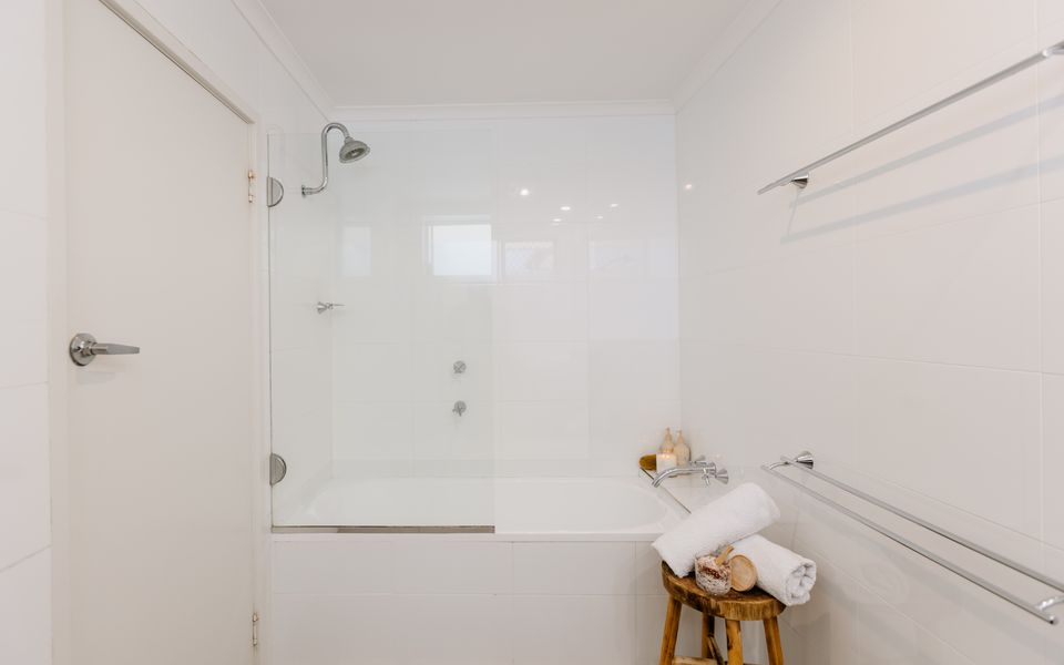 CRAIGMORE PENTHOUSE | Endless Ocean Views