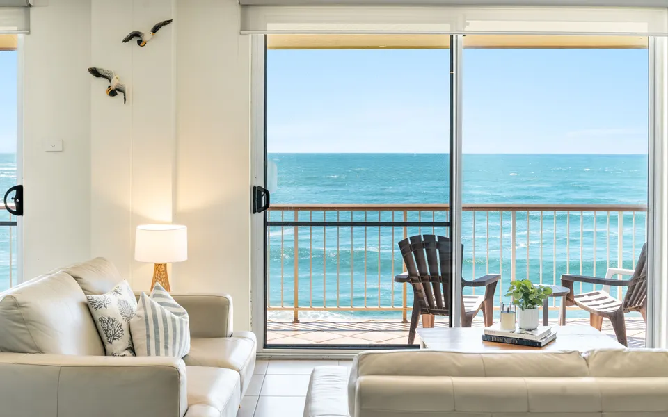 CRAIGMORE PENTHOUSE – Endless Ocean Views | Holiday Yamba